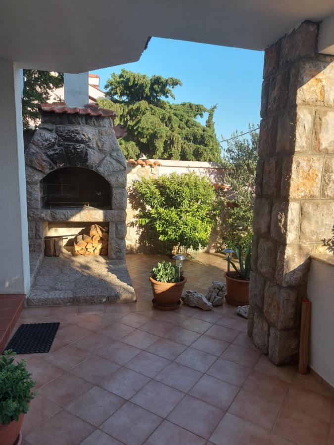Apartman Grospic 2 Cesarica Exterior foto