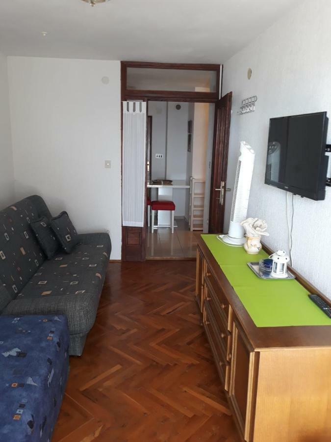 Apartman Grospic 2 Cesarica Exterior foto